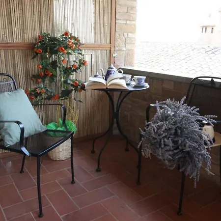 Villa Gallina Sleeps 8 Pool Wifi *