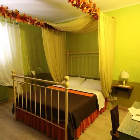 Villa Gallina Sleeps 8 Pool Wifi